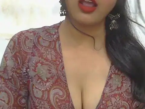 Snapshot of POOJA_199 chatting on October 19, 10:28 am POOJA 199 online show from October 19, 10:28 am