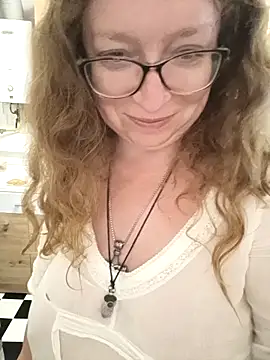 Snapshot of PerpetuaAnastagi chatting on September 14, 2:15 pm PerpetuaAnastagi online show from September 14, 2:15 pm