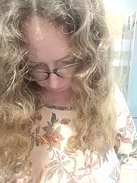 Snapshot of PerpetuaAnastagi chatting on September 18, 8:02 am PerpetuaAnastagi online show from September 18, 8:02 am