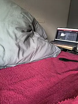Volcaniiia online show from June 13, 4:43 am