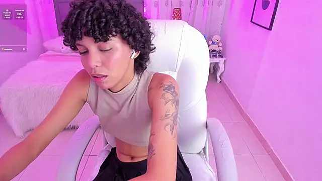 aitana kahlo online show from September 18, 11:53 am