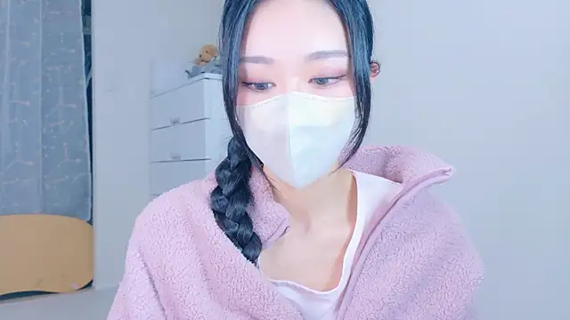 ramuchan desu online show from November 23, 1:41 am