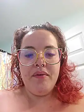 nuttiebuddy1 online show from September 27, 12:12 pm