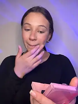 Snapshot of HinataArai chatting on October 27, 8:25 pm HinataArai online show from October 27, 8:25 pm