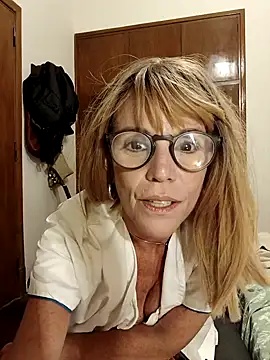 Polly23 online show from December 19, 10:46 pm