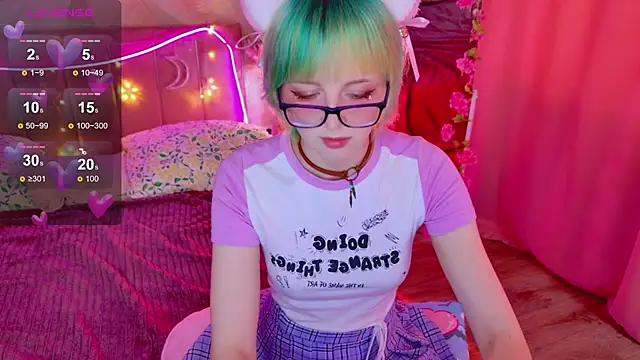 CoralineYoung online show from May 24, 8:57 am