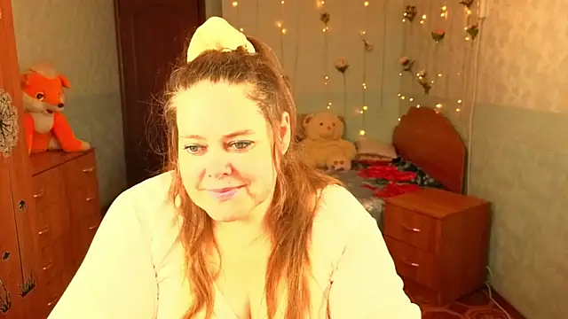 Audrey Aura online show from November 17, 10:49 am