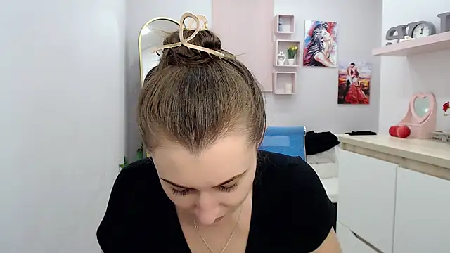 Snapshot of muriel_elvin chatting on September 10, 9:31 am muriel elvin online show from September 10, 9:31 am