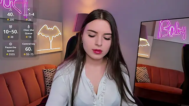 AliceLiador online show from March 31, 3:23 pm