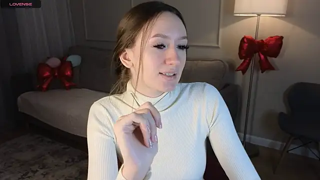 cutienaughtygirl online show from March 27, 3:41 am