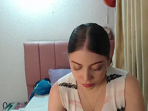 Alaina Blessed online show from October 4, 11:20 pm