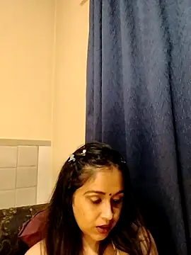 cute indianxo online show from April 1, 6:38 pm