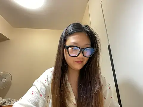 xena0501 online show from September 24, 12:59 pm