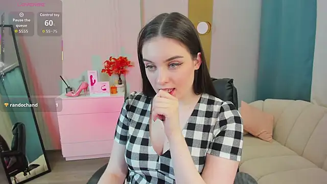  Shy Jenny  online show from November 10, 1:55 am