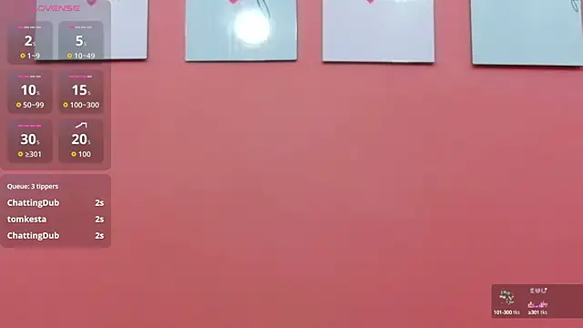 cutepetitee online show from October 12, 8:11 pm