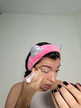 AmaiaSalvatore online show from September 17, 9:24 pm