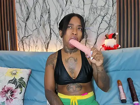 Pauline Fox online show from November 29, 2:04 am