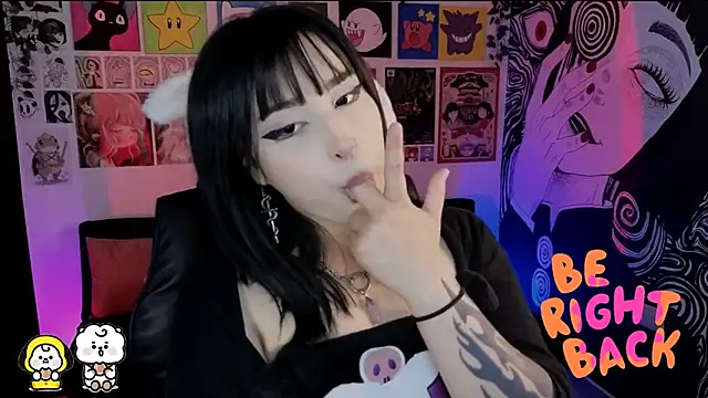 Yuhwan  online show from January 5, 9:18 pm