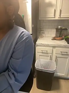 Juicystorm online show from October 10, 5:40 pm