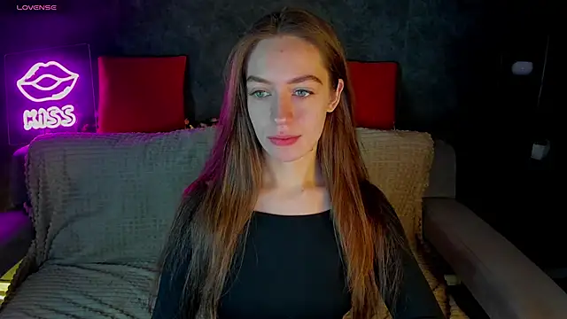 Agnes Wells online show from April 18, 1:08 am