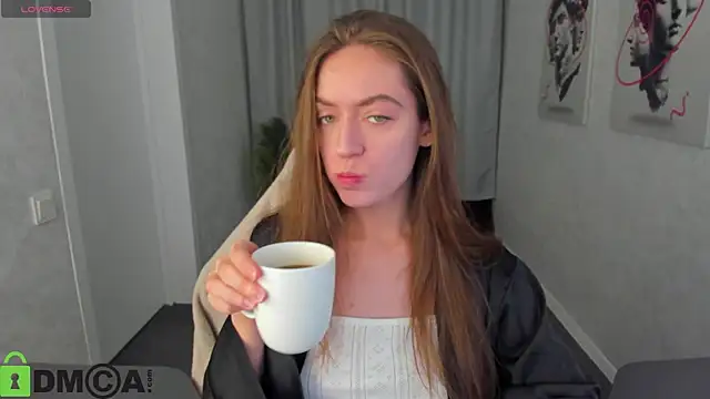 Agnes Wells online show from October 21, 9:24 am