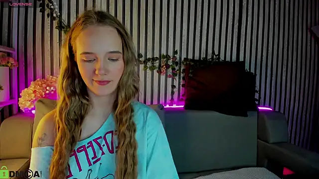 Casey Sweeet online show from February 19, 9:09 am