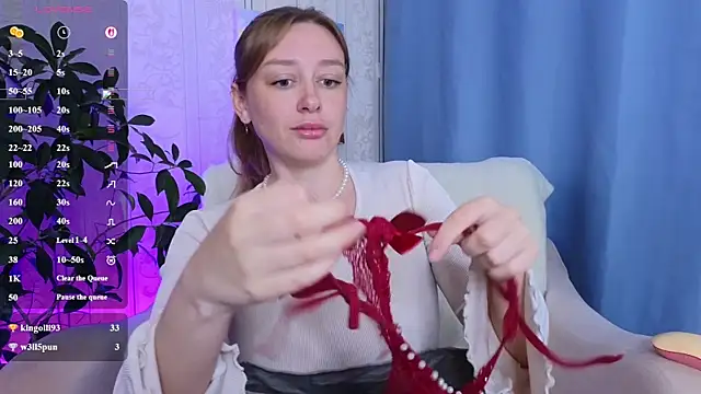 evashiny  online show from June 19, 1:43 am