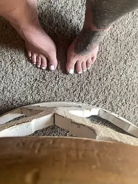 starsaligned online show from April 18, 7:51 pm