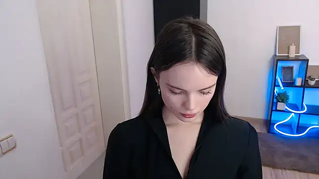 Ariella ari online show from December 2, 2:52 pm