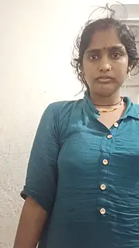 Guriya0076 online show from July 13, 12:00 am