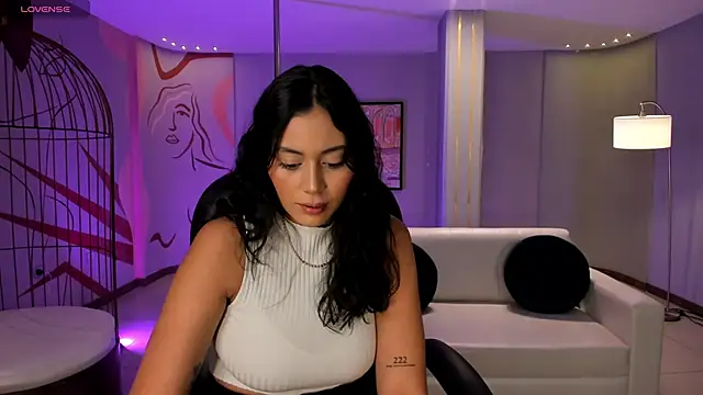 AmbarJames  online show from October 14, 11:24 am