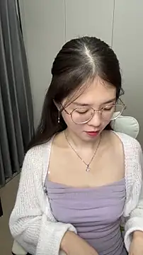 Qianqian-888 online show from December 4, 1:19 am