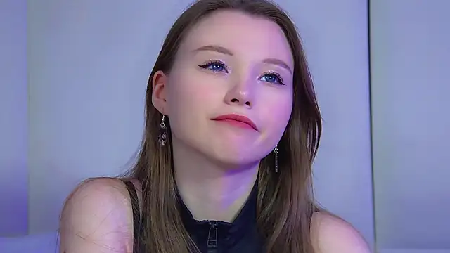 KeiraAsti online show from March 22, 6:08 am