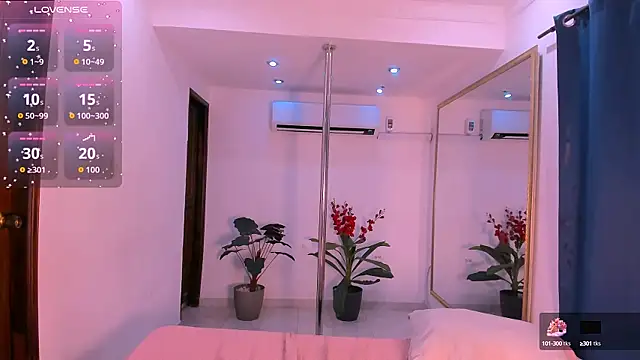 Akira Hime online show from September 12, 9:07 am