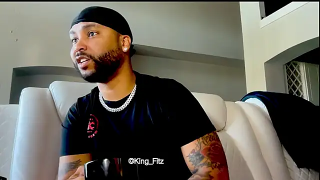 KING FITZ online show from April 25, 2:25 pm