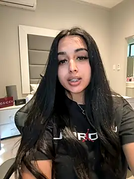 LilMisIndianx online show from October 26, 9:05 am