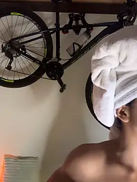 deusaludovica online show from May 15, 11:51 pm