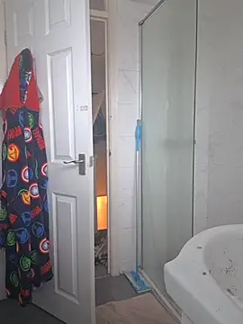 Tannedtattooed69 online show from February 4, 9:12 am