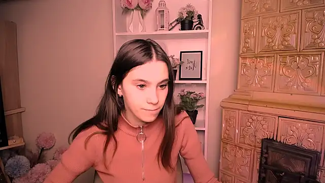 RosaRay  online show from April 17, 6:04 am