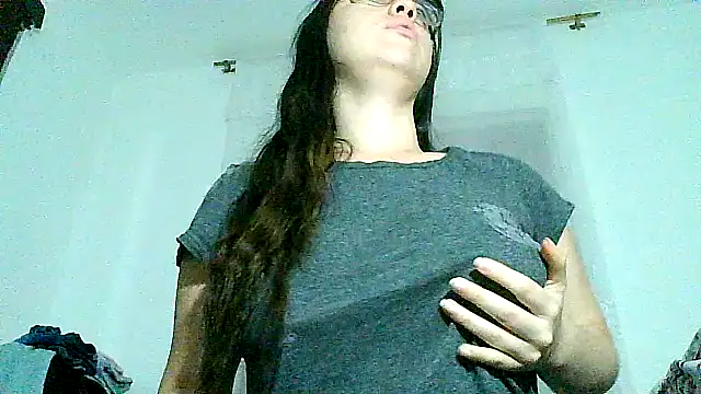 Snapshot of lareinalareinadelanal chatting on October 7, 12:20 pm lareinalareinadelanal online show from October 7, 12:20 pm