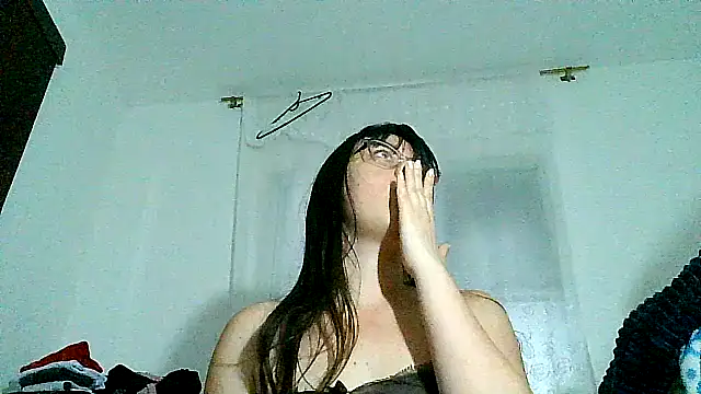 Snapshot of lareinalareinadelanal chatting on September 27, 12:56 pm lareinalareinadelanal online show from September 27, 12:56 pm