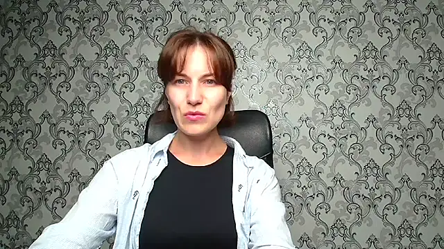 Kelly Kisss online show from October 17, 3:59 pm