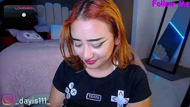 Snapshot of dayis_sweet chatting on October 17, 3:43 am dayis sweet online show from October 17, 3:43 am