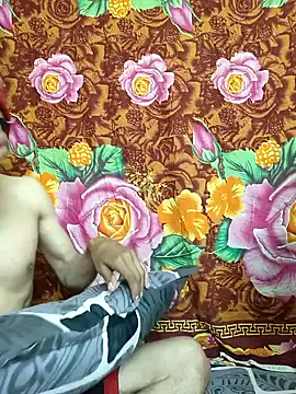 Seducing couple online show from December 23, 9:13 am