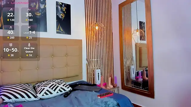  samanthaa foxx online show from November 22, 11:35 am