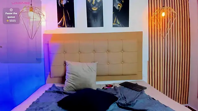  samanthaa foxx online show from November 14, 11:21 am