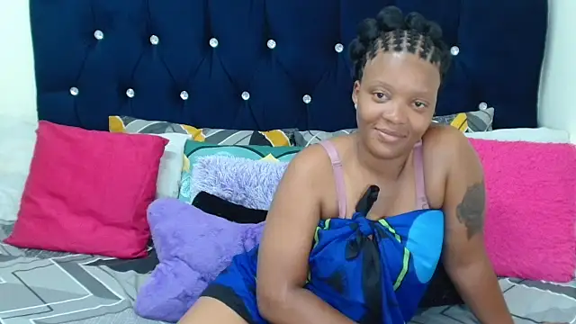 Snapshot of SexyMellon chatting on October 10, 1:16 pm SexyMellon online show from October 10, 1:16 pm