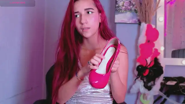 NataliaPrada s online show from October 23, 8:15 pm