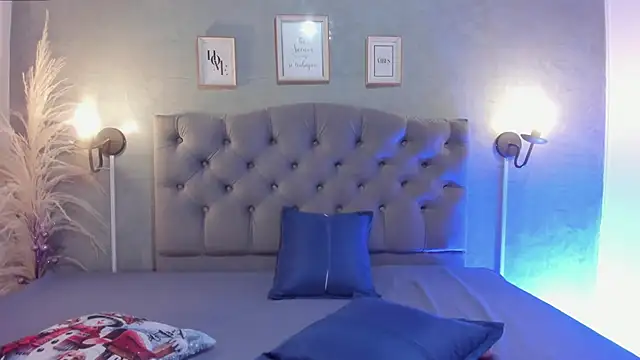 GiannaSlimJB online show from November 26, 3:29 am