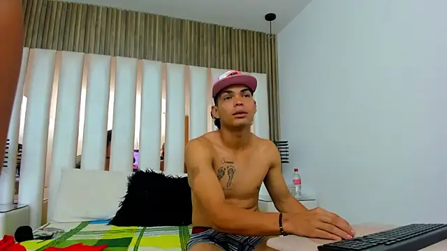 KailinANDrihky online show from October 14, 1:19 am